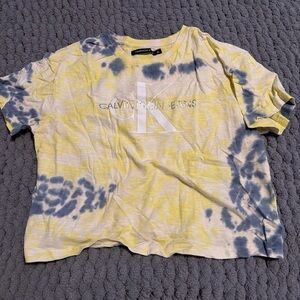 Calvin Klein Kids Yellow and Gray Tie-Dye Tee